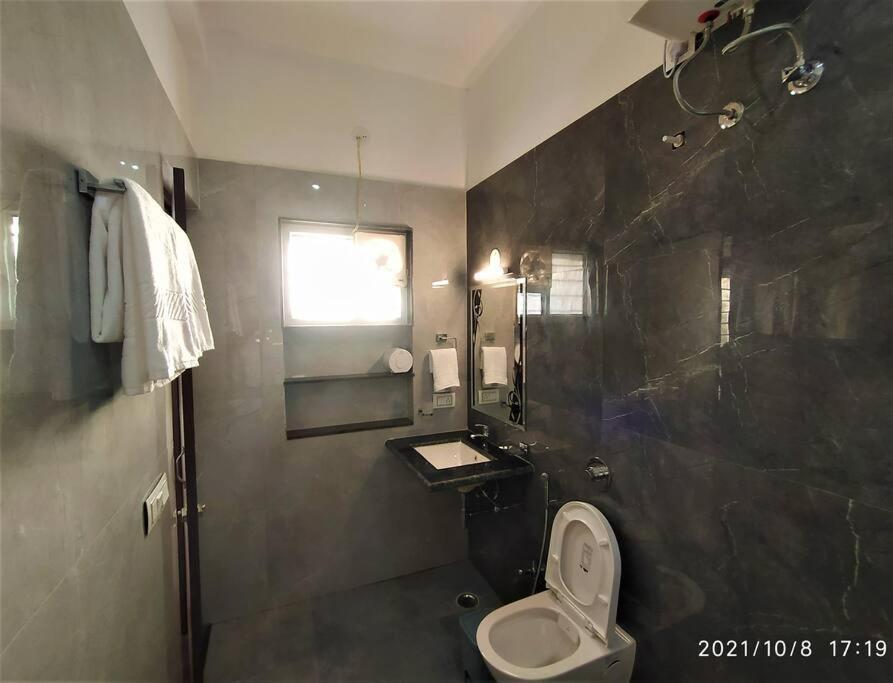Nine Hill Villa - 2Bhk Private Villa With Pool Udaipur Bagian luar foto