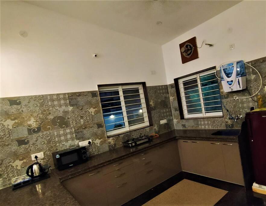 Nine Hill Villa - 2Bhk Private Villa With Pool Udaipur Bagian luar foto